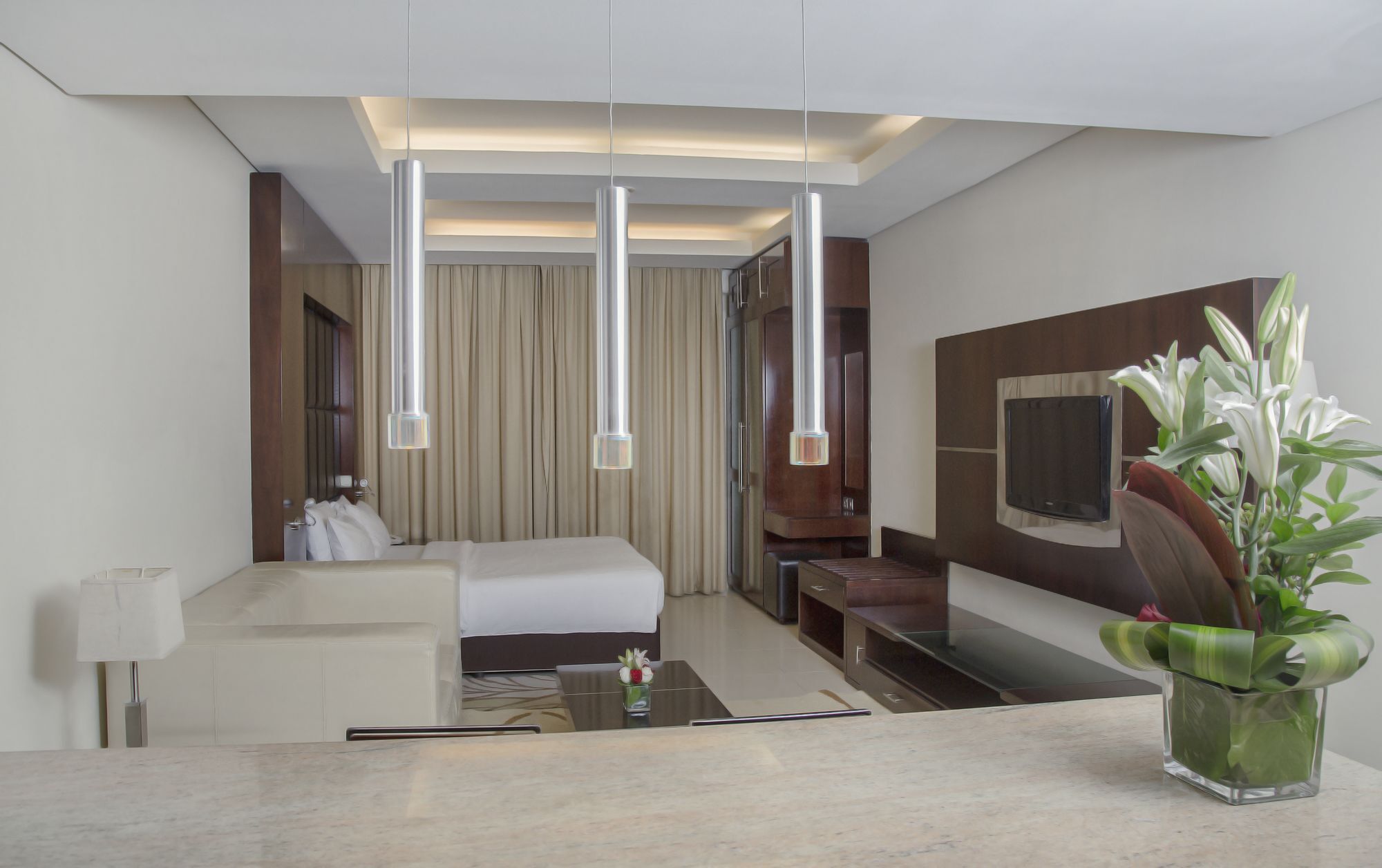 Staybridge Suites Dubai Internet City Екстериор снимка